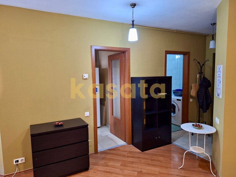 Colentina, Doamna Ghica, de inchiriat garsoniera, centrala proprie.